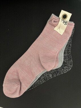 874. FREE PEOPLE socks 3 pk in Ice pack NWT $30